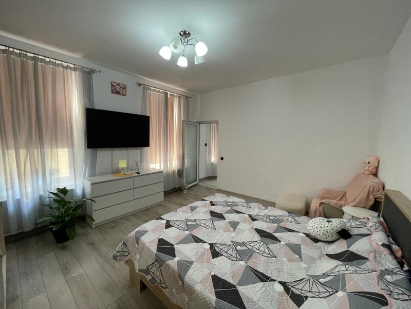 Piata Unirii, apartament 2 camere in vila, ideal investitie,